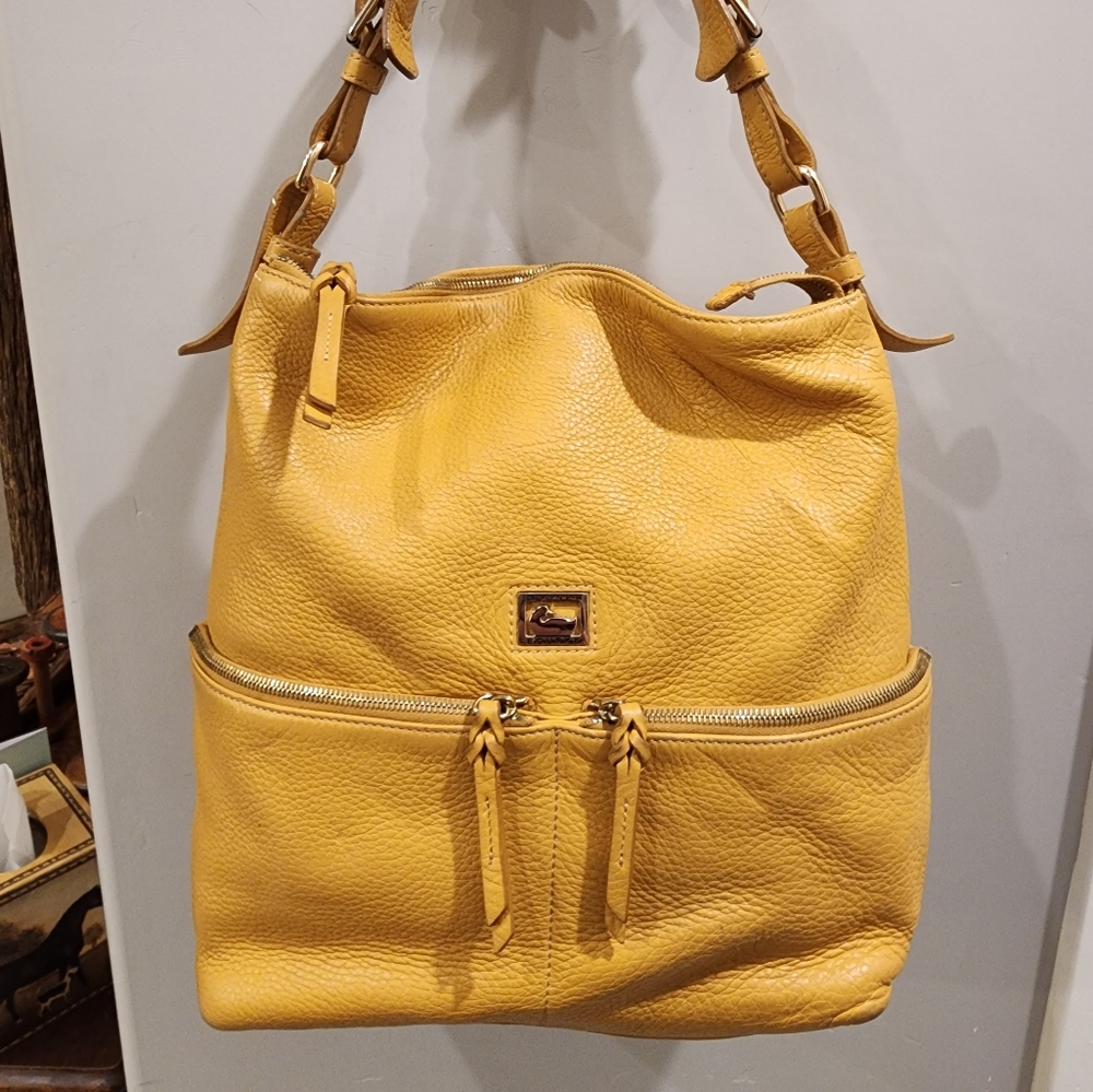 Dooney & Bourke Purse